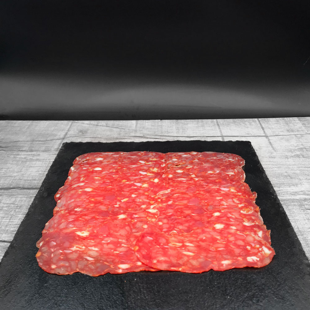 4190 Chili Salami geschnitten, Ansicht von vorne