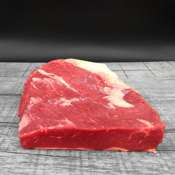 4429 Highland Beef Rinder Brisket Ansicht von vorne